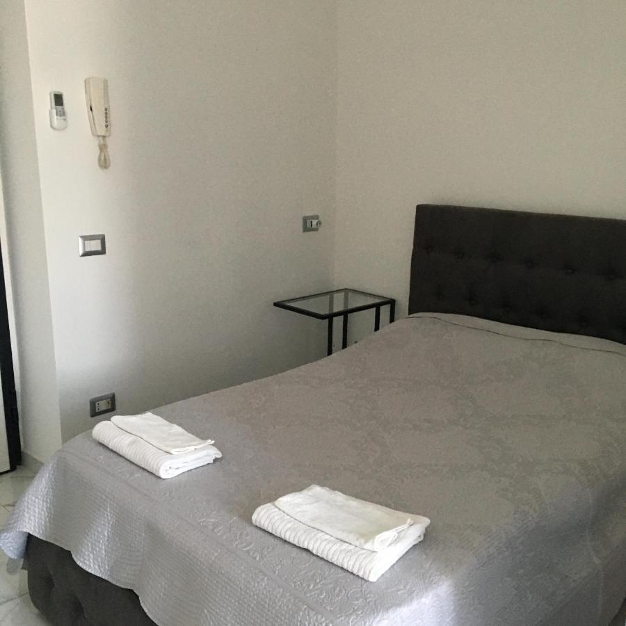 Apartament Studio Triboniano Mediolan Zewnętrze zdjęcie