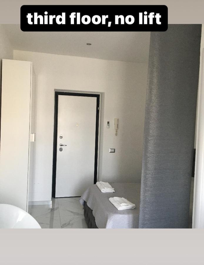Apartament Studio Triboniano Mediolan Zewnętrze zdjęcie